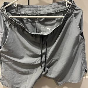 UNRL Shorts